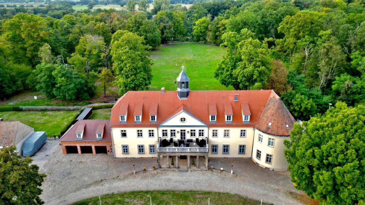 Schloss Grochwitz 3*